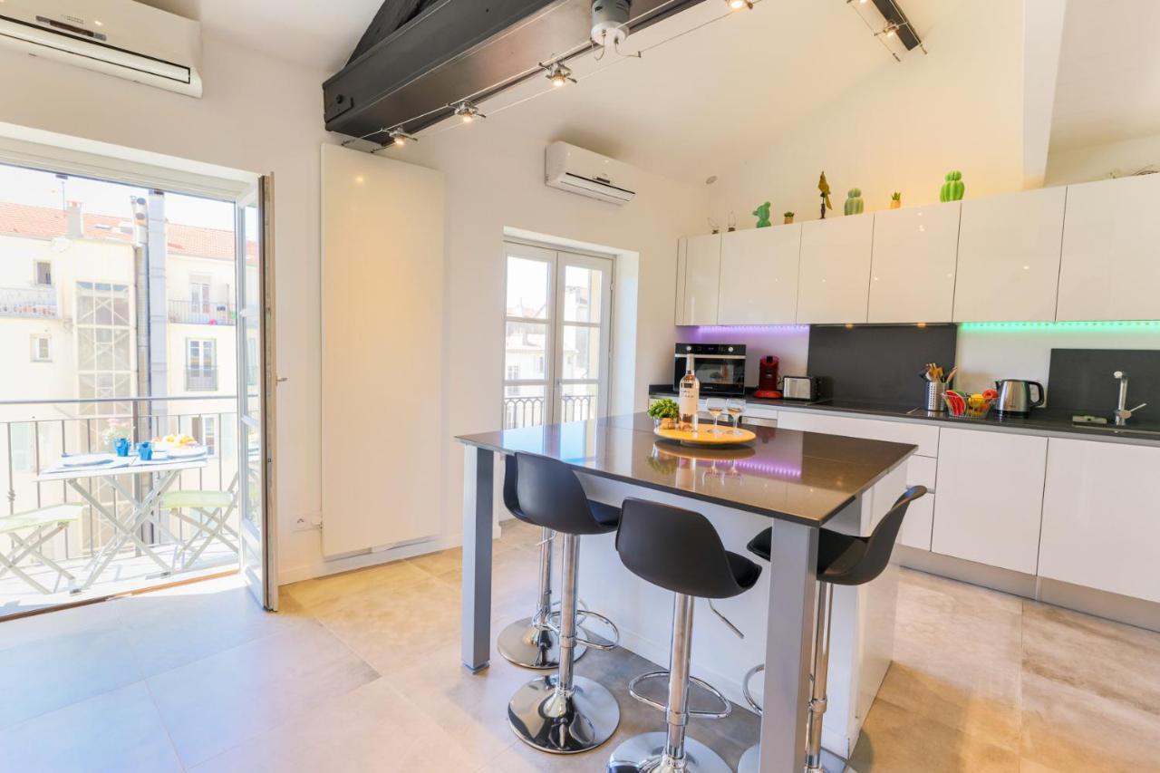 ניס The Liberty Ap4200 By Riviera Holiday Homes מראה חיצוני תמונה